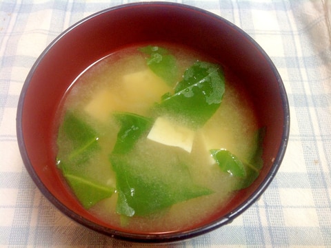 おかわかめと豆腐の味噌汁♪